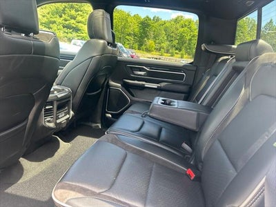 2022 RAM 1500 Laramie Crew Cab 4x4 5'7' Box