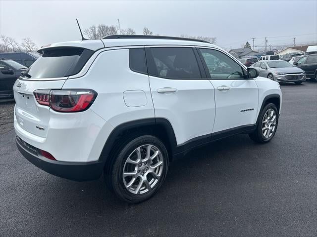 2022 Jeep Compass Latitude Lux 4x4