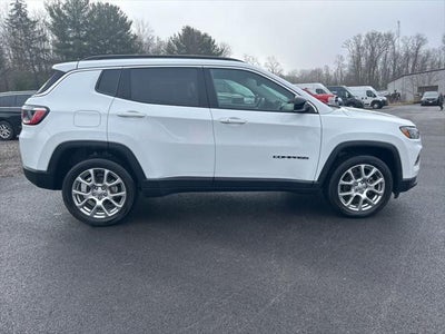 2022 Jeep Compass Latitude Lux 4x4