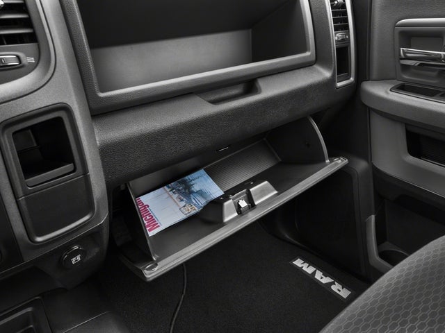 2018 RAM 3500 SLT Regular Cab 4x4 8' Box