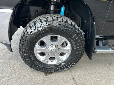 2019 RAM 2500 Big Horn Crew Cab 4x4 6'4' Box