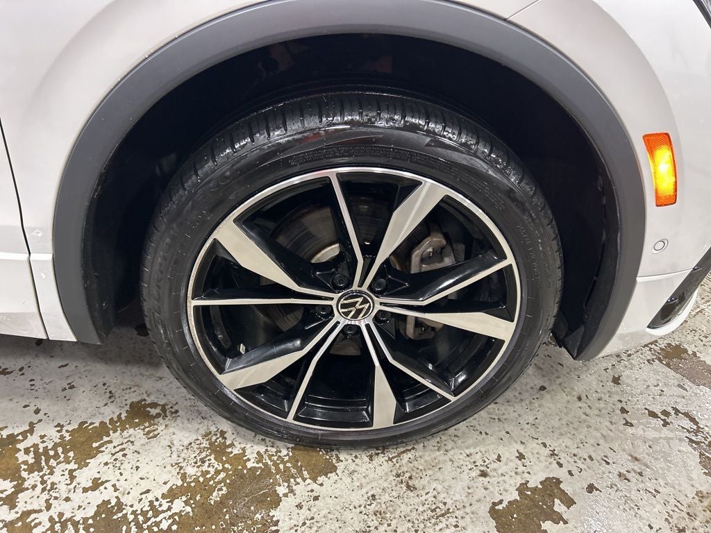 2022 Volkswagen Tiguan 2.0T SEL R-Line