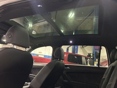 2022 Volkswagen Tiguan 2.0T SEL R-Line