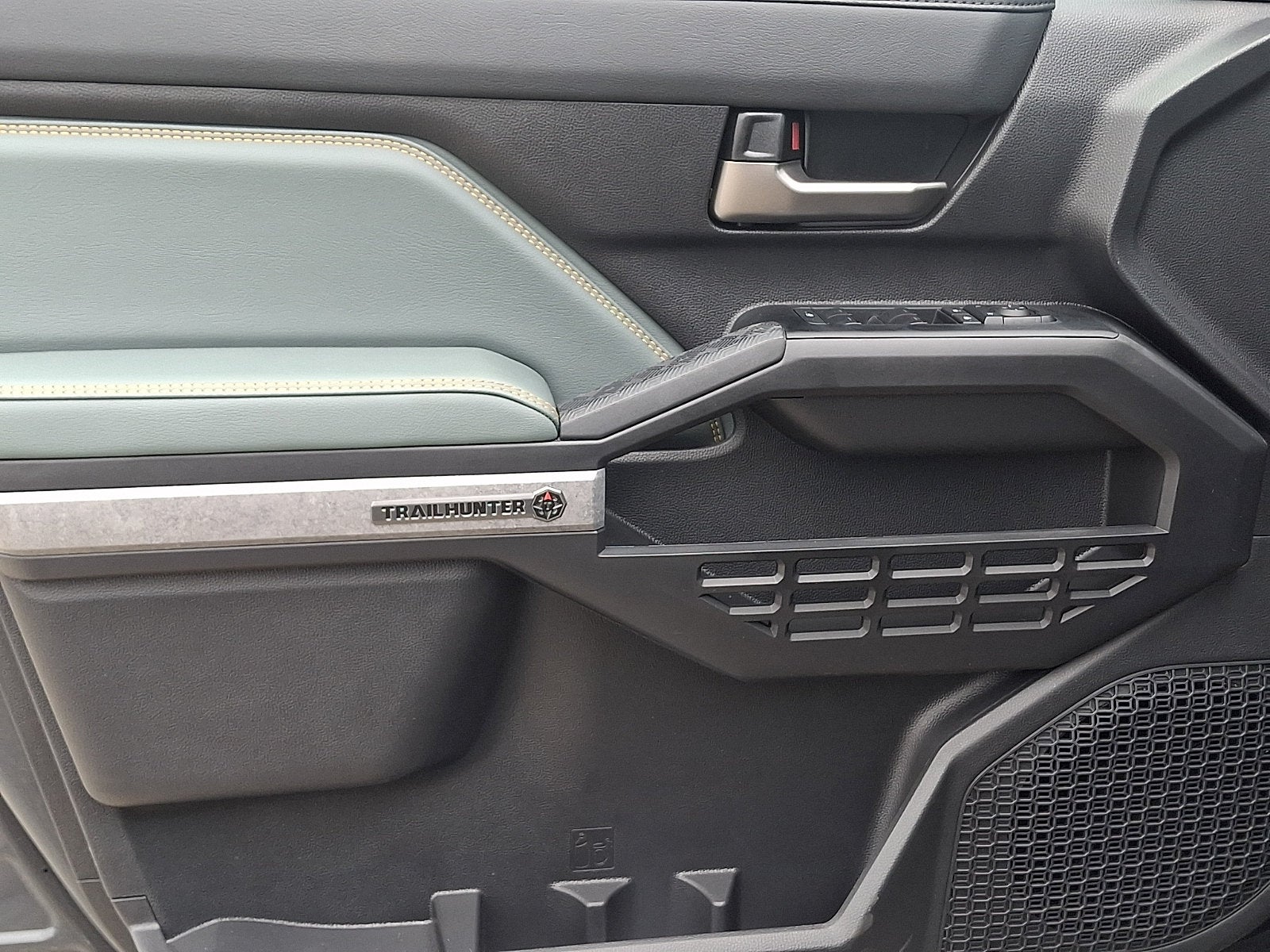2026 Toyota Tacoma i-FORCE MAX Tacoma Trailhunter