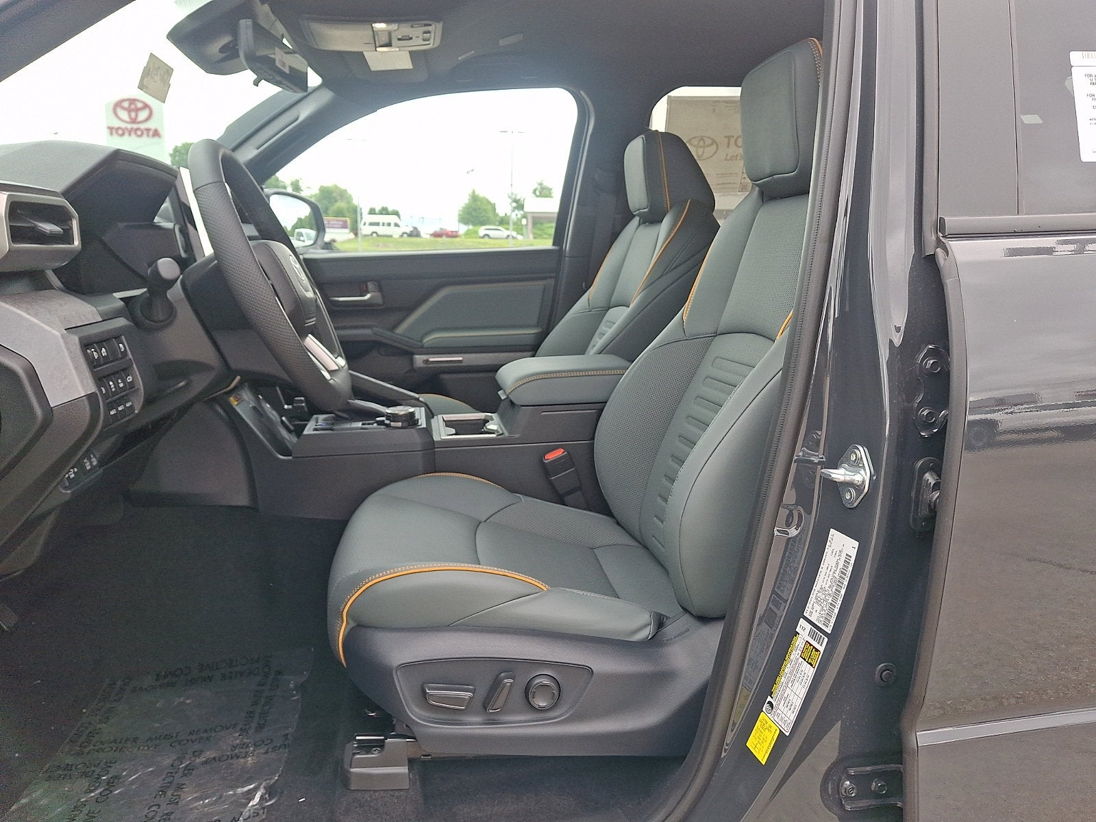 2026 Toyota Tacoma i-FORCE MAX Tacoma Trailhunter