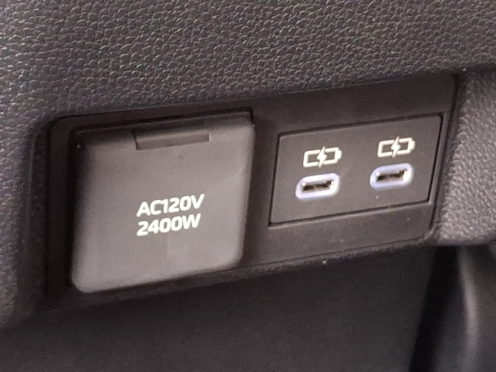 2026 Toyota Tacoma i-FORCE MAX Tacoma Trailhunter