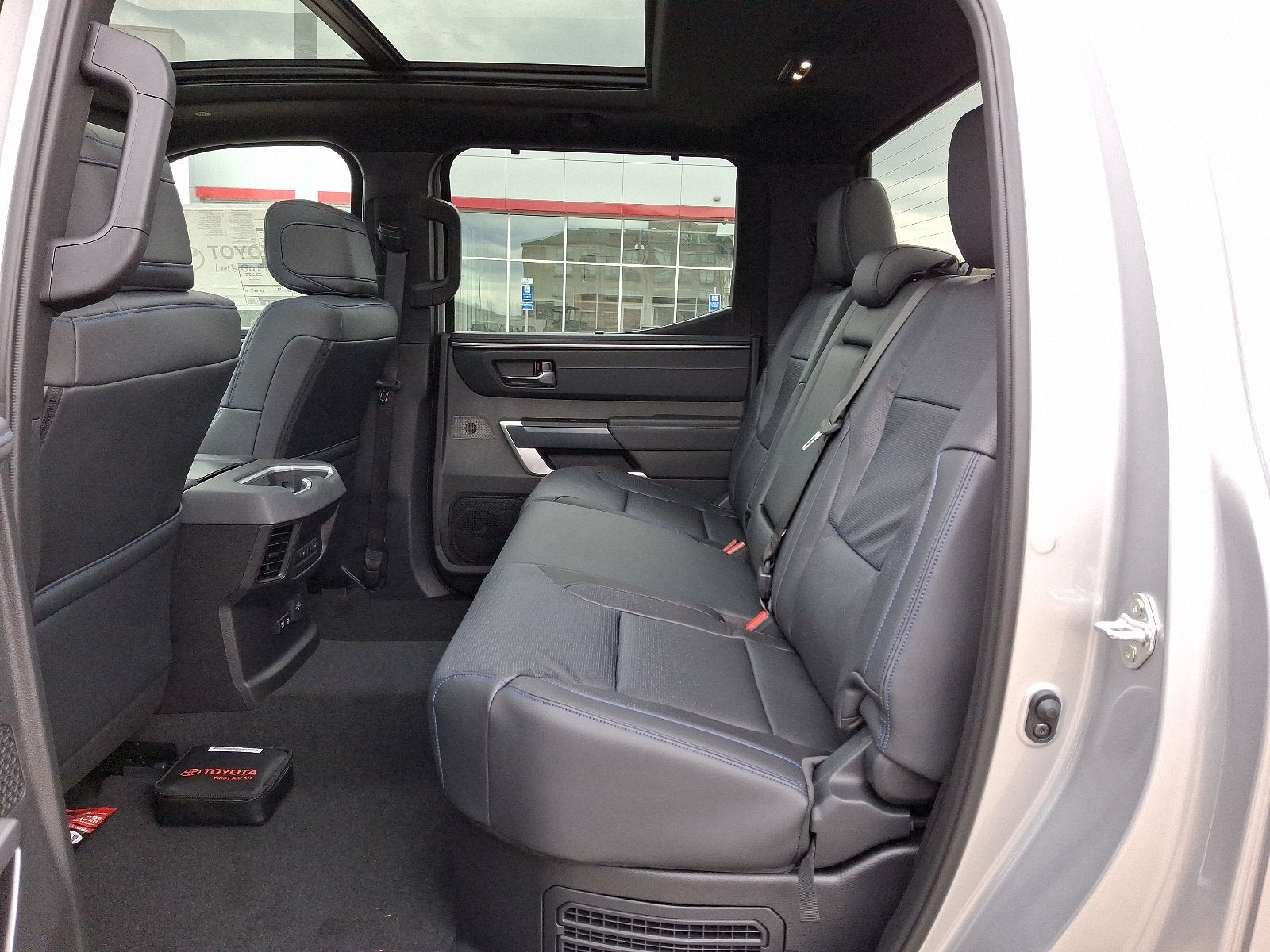 2025 Toyota Tundra i-FORCE MAX Tundra Platinum