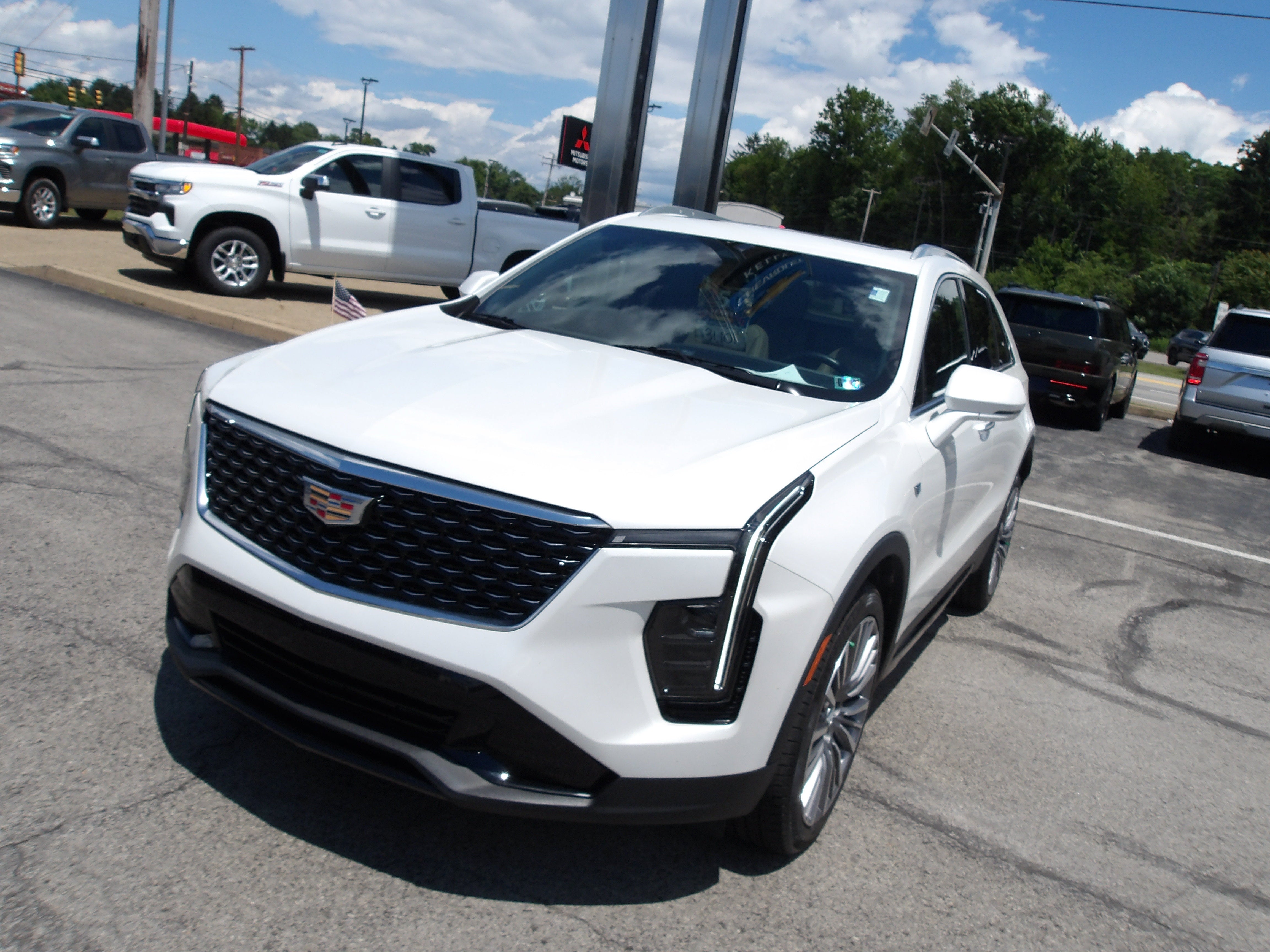 2024 Cadillac XT4 AWD Premium Luxury