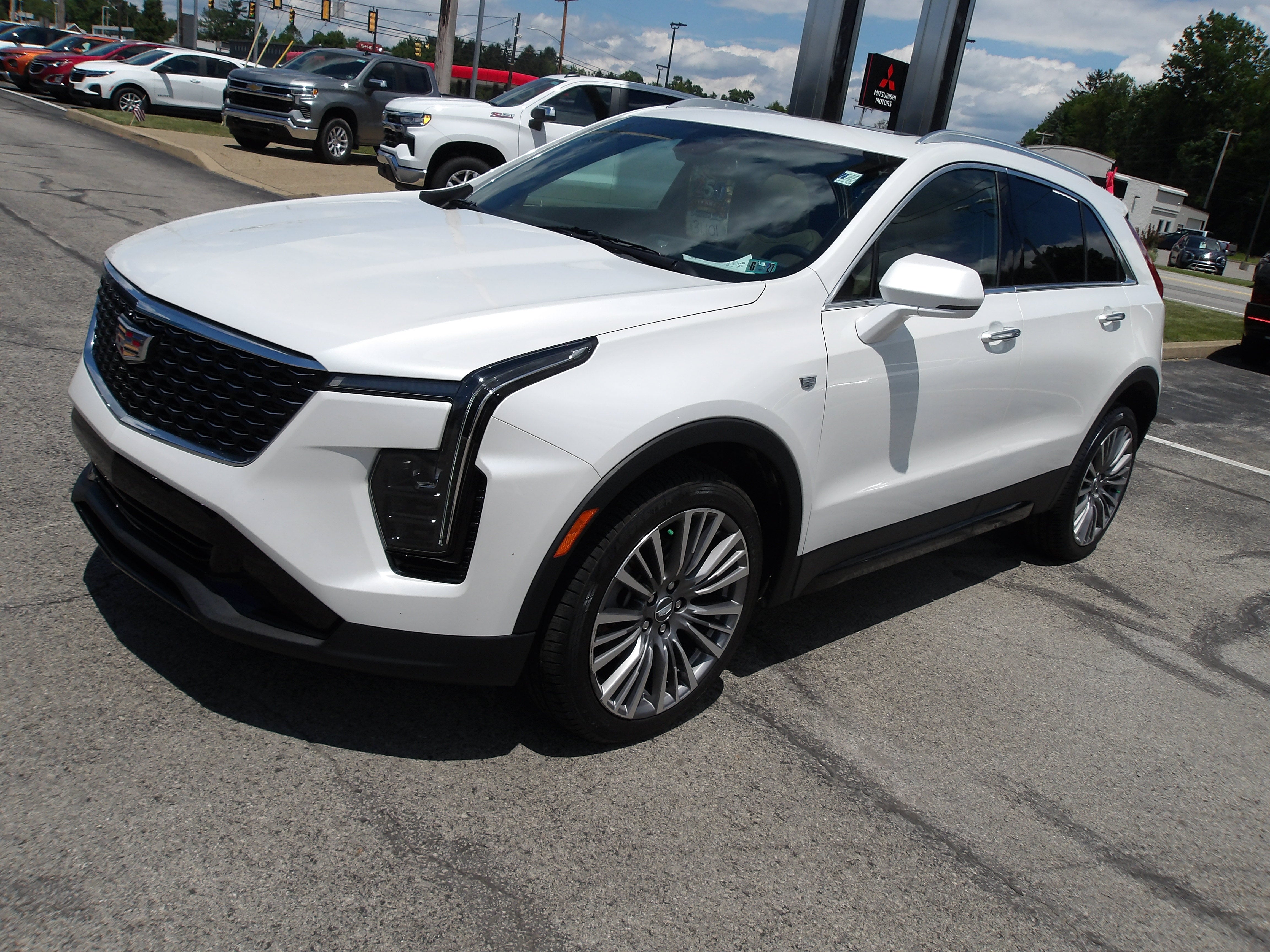 2024 Cadillac XT4 AWD Premium Luxury
