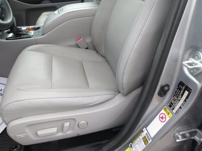 2016 Toyota Highlander Base