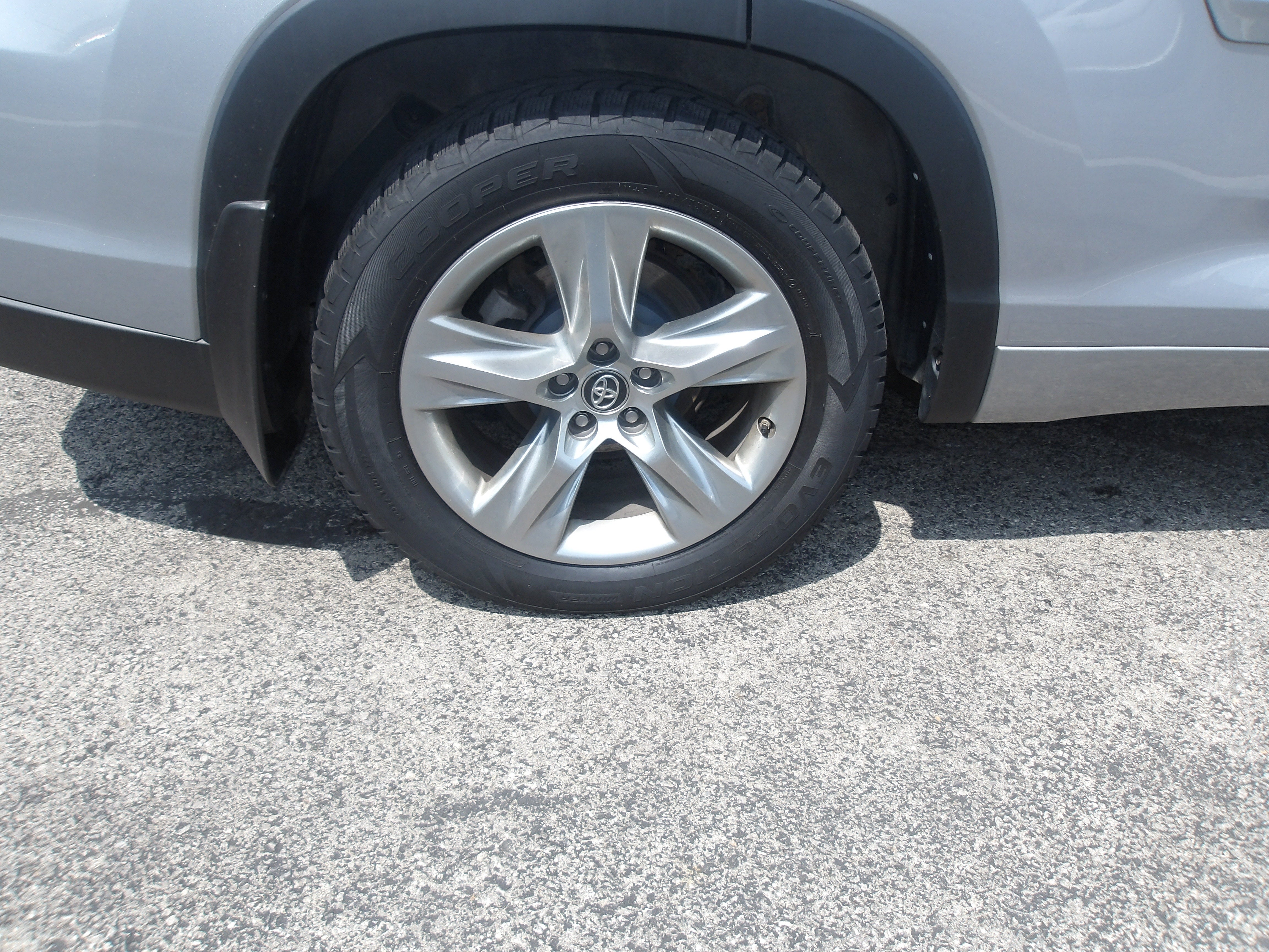 2016 Toyota Highlander Base