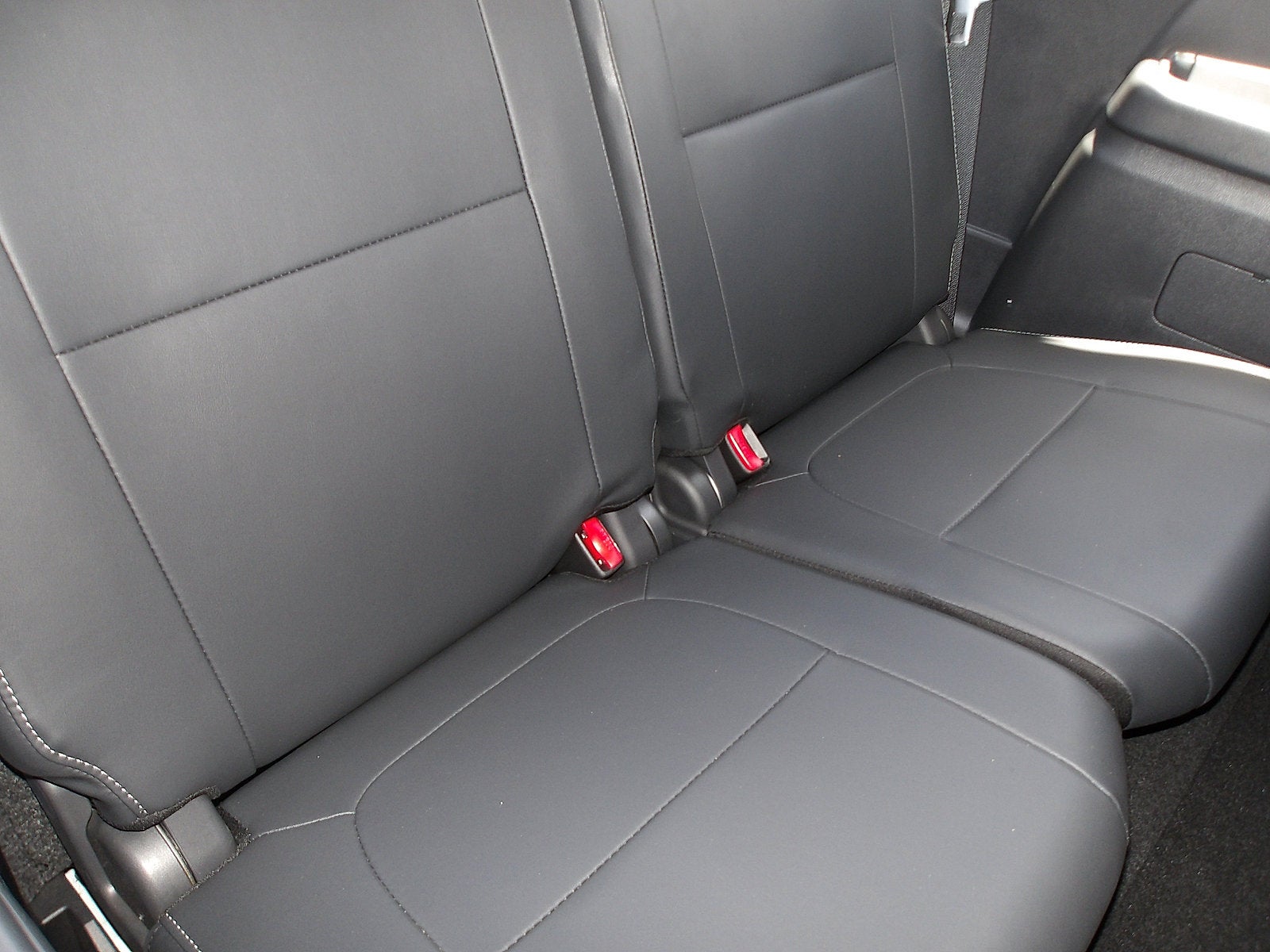 2020 Mitsubishi Outlander Base