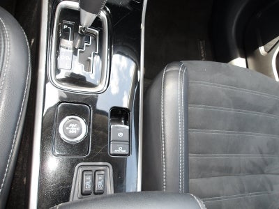 2020 Mitsubishi Outlander Base