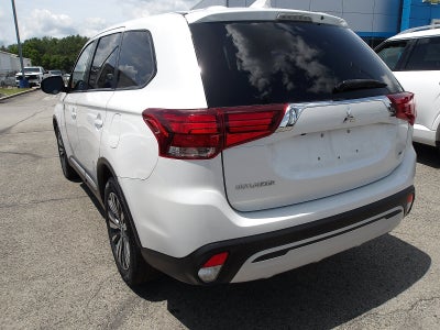 2020 Mitsubishi Outlander Base
