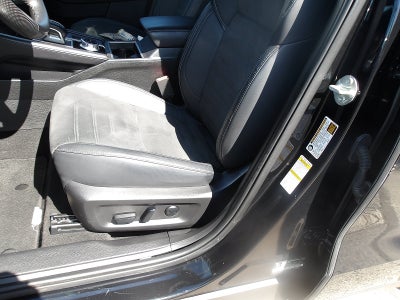 2023 Mitsubishi Outlander Base