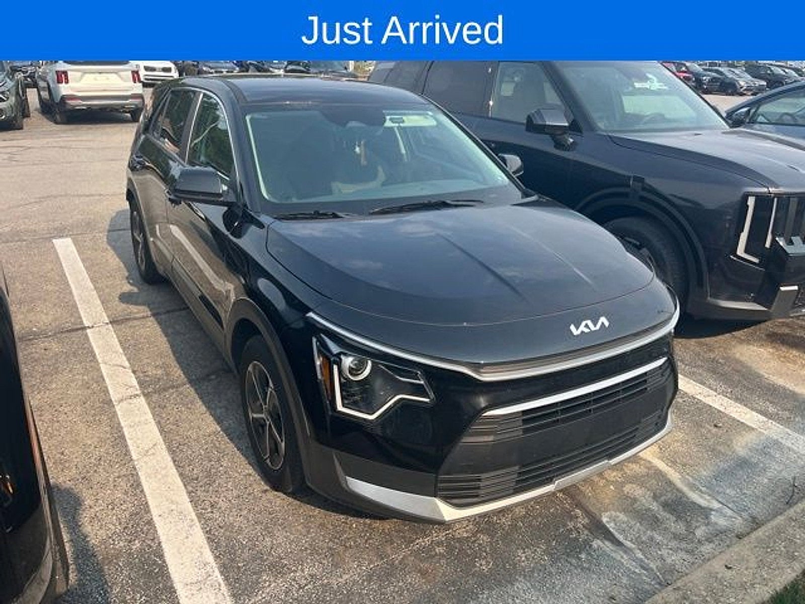 2023 Kia Niro LX