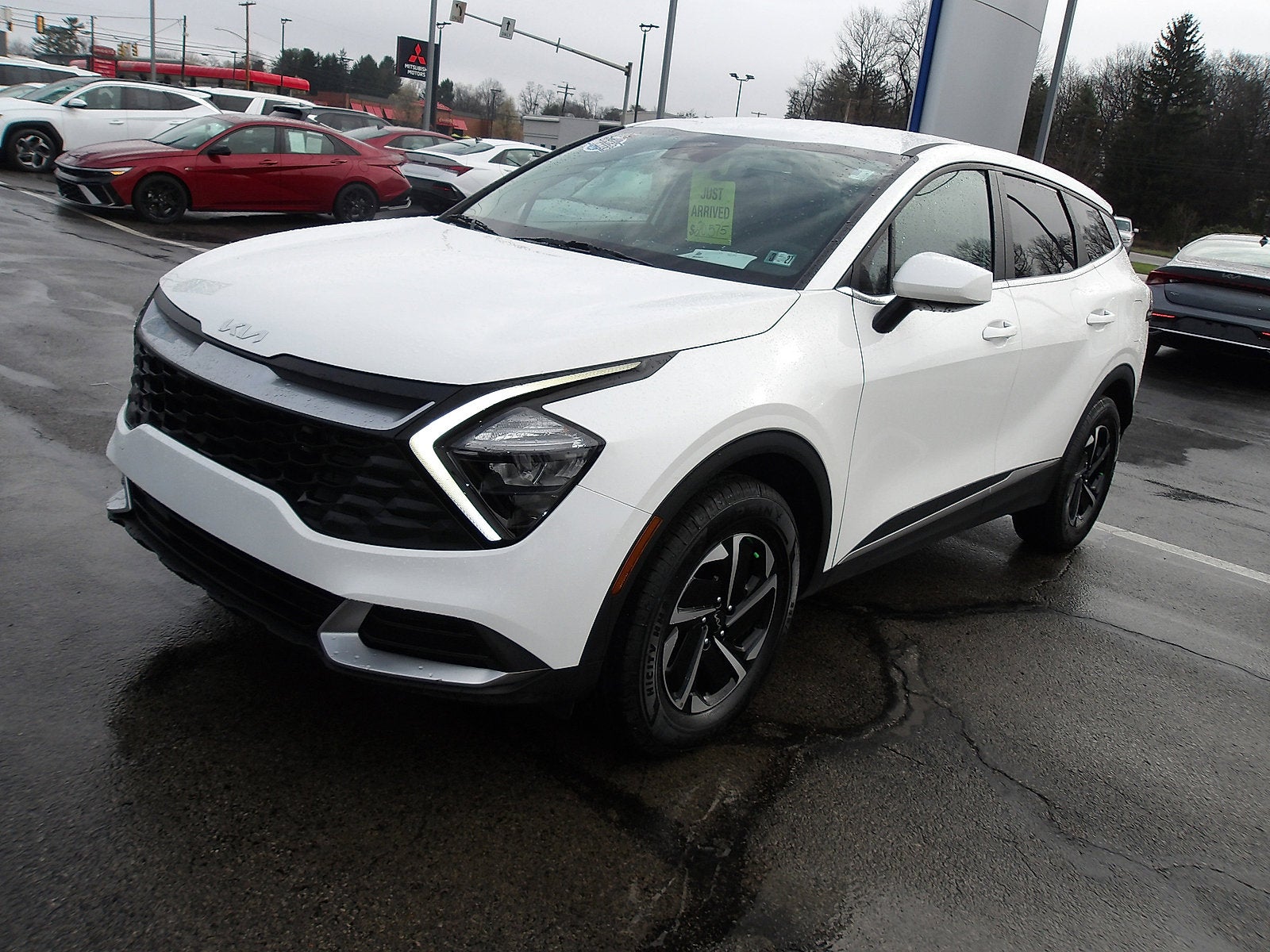 2023 Kia Sportage Hybrid LX